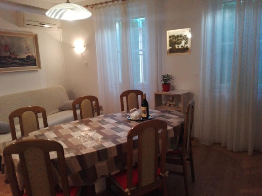 Apartman Drazin Каштела Экстерьер фото