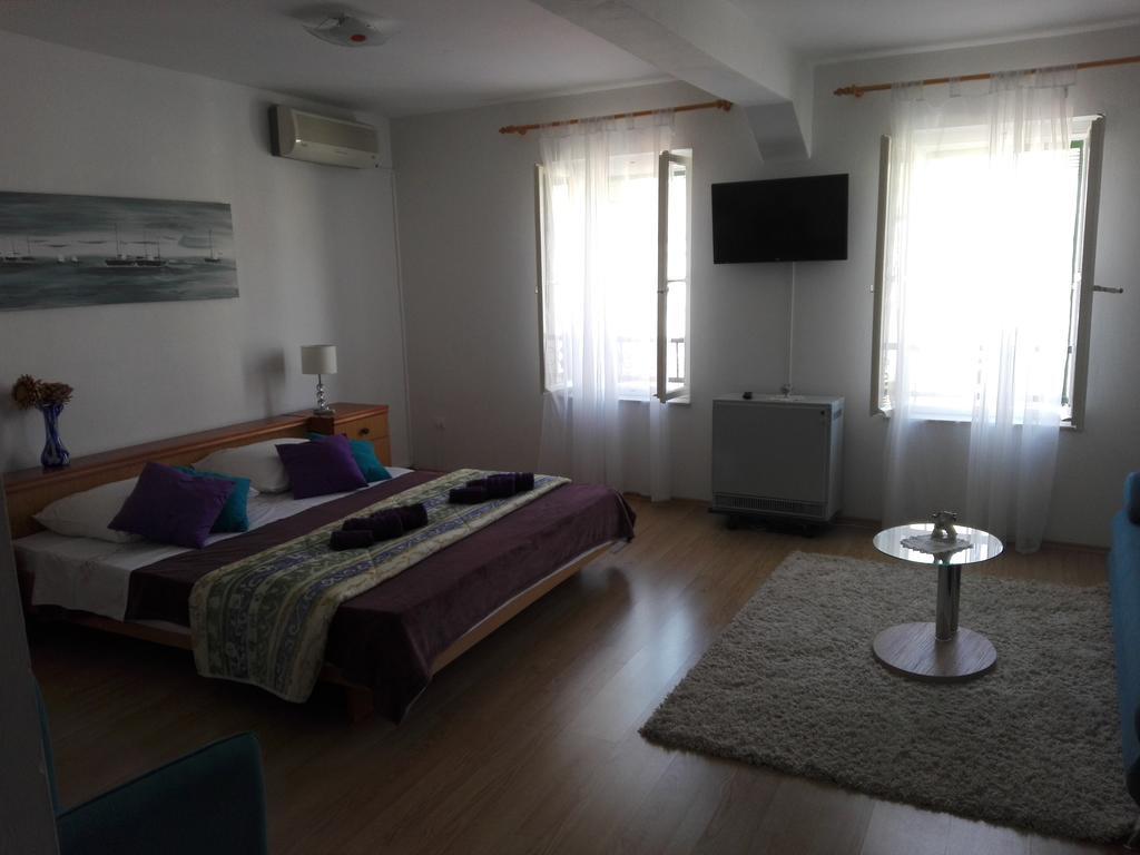 Apartman Drazin Каштела Экстерьер фото
