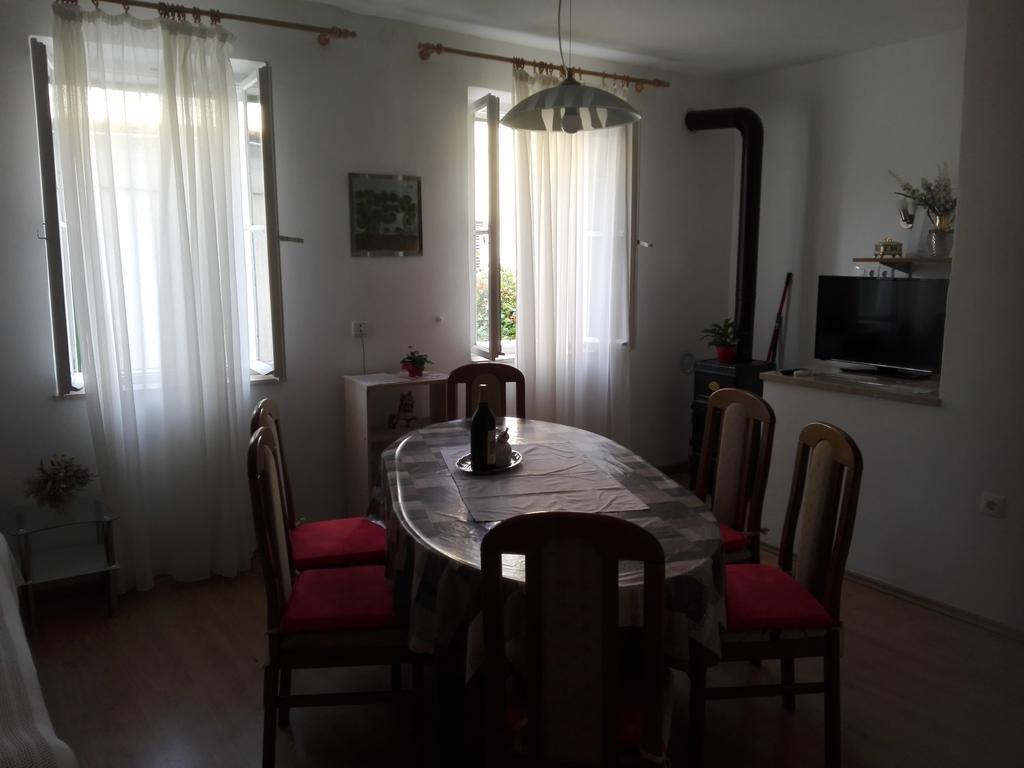 Apartman Drazin Каштела Экстерьер фото
